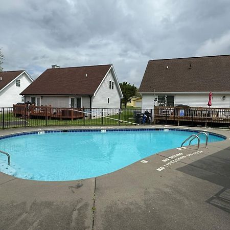 Vila 1 Mile To Pkwy, Pets, Hot Tub, Creekside, Porch Pigeon Forge Exteriér fotografie