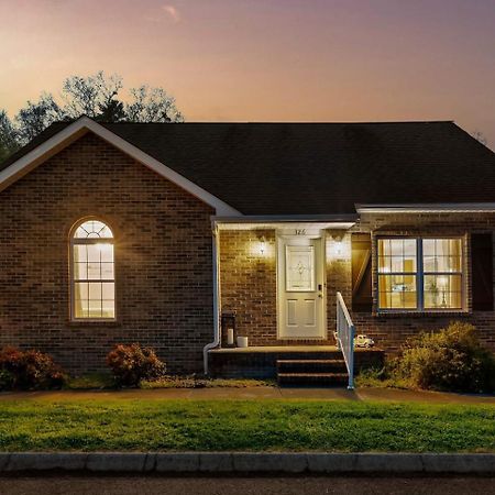Vila 1 Mile To Pkwy, Pets, Hot Tub, Creekside, Porch Pigeon Forge Exteriér fotografie
