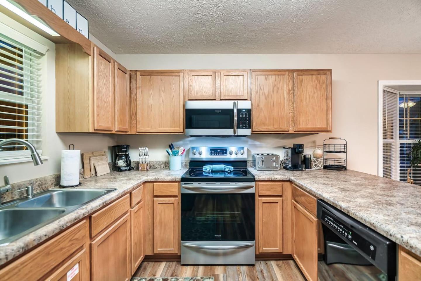 Vila 1 Mile To Pkwy, Pets, Hot Tub, Creekside, Porch Pigeon Forge Exteriér fotografie