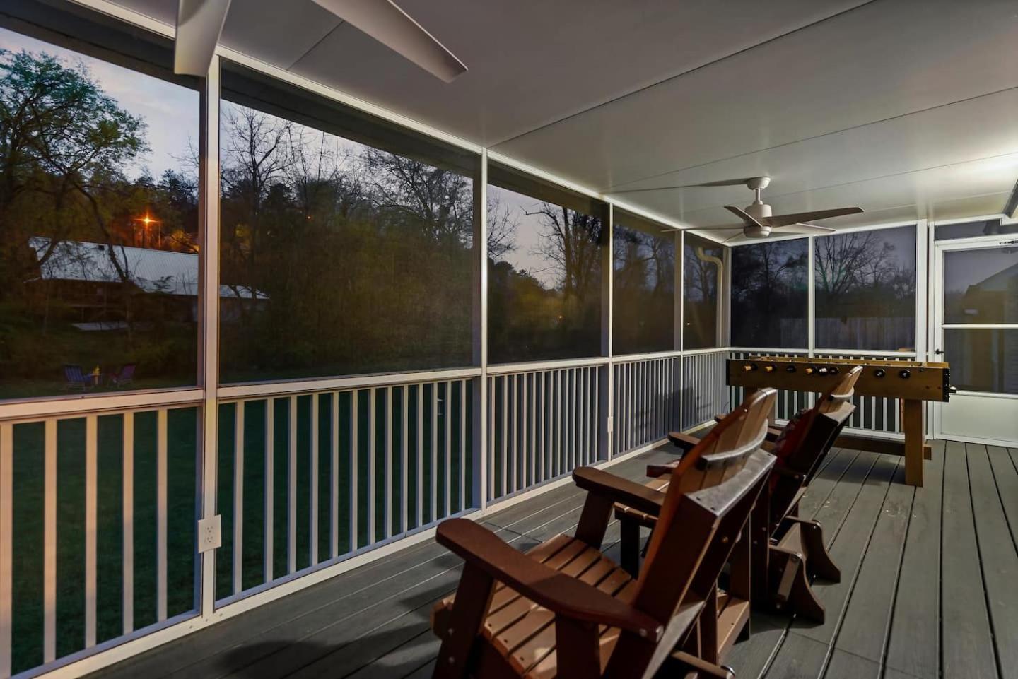 Vila 1 Mile To Pkwy, Pets, Hot Tub, Creekside, Porch Pigeon Forge Exteriér fotografie