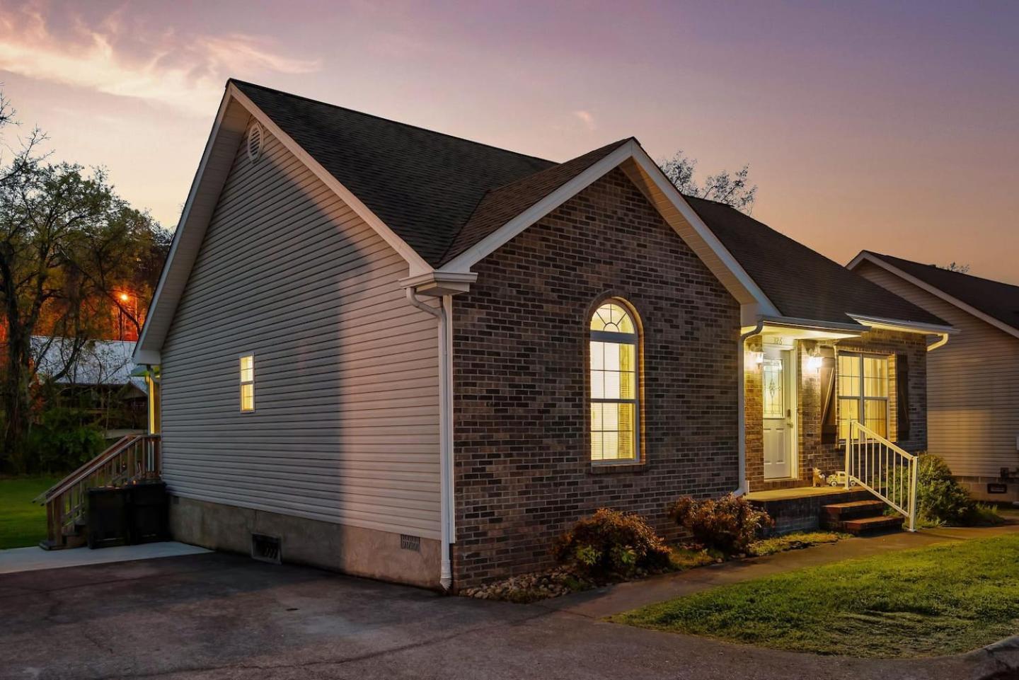 Vila 1 Mile To Pkwy, Pets, Hot Tub, Creekside, Porch Pigeon Forge Exteriér fotografie