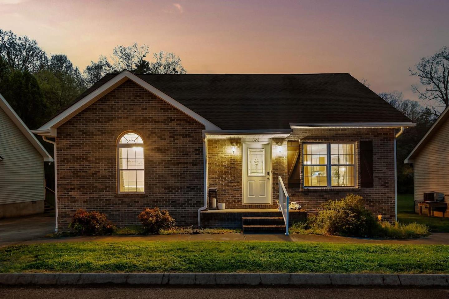 Vila 1 Mile To Pkwy, Pets, Hot Tub, Creekside, Porch Pigeon Forge Exteriér fotografie